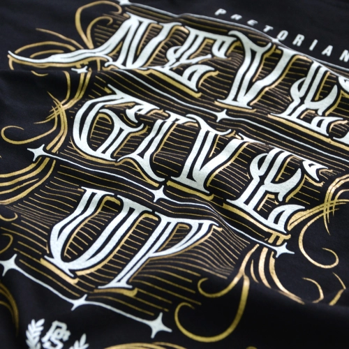 Koszulka Never Give Up Pretorian - nadruk przód